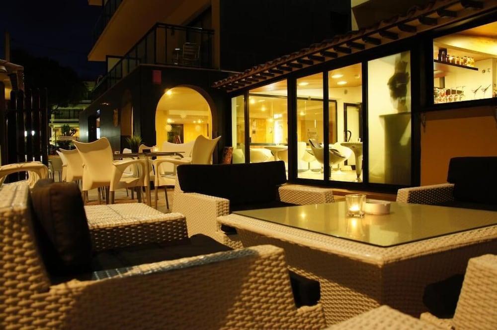 Adia Hotel Cunit Playa Exterior foto