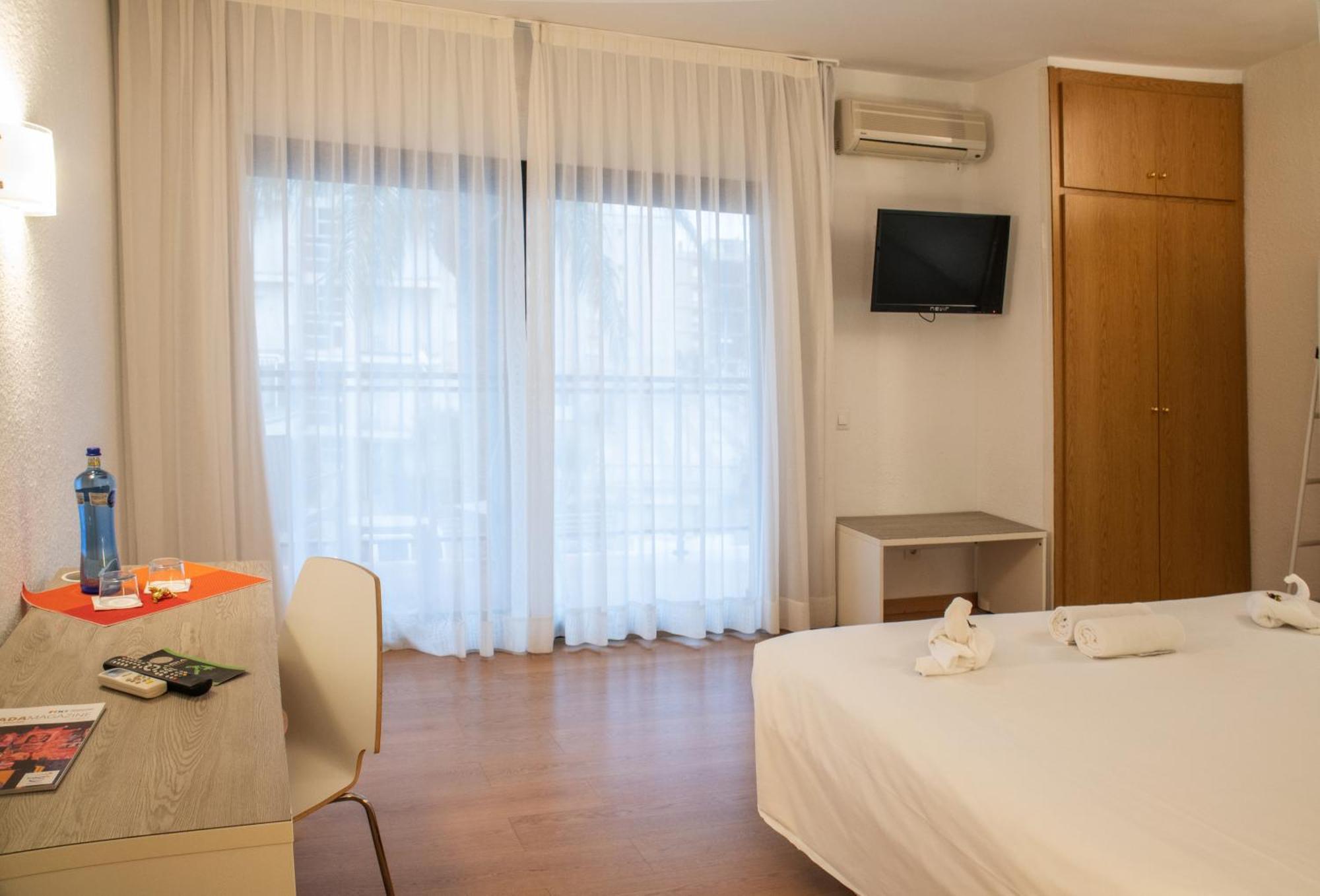 Adia Hotel Cunit Playa Quarto foto